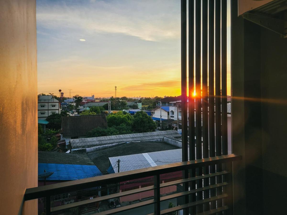 Hotel N24 Chonburi Zewnętrze zdjęcie
